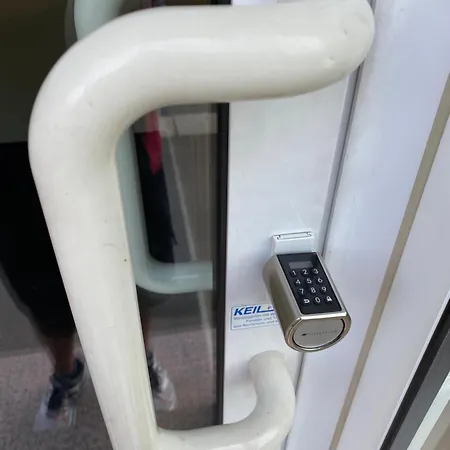 Wieko Leibnizstr. H1 Dg Mitte *